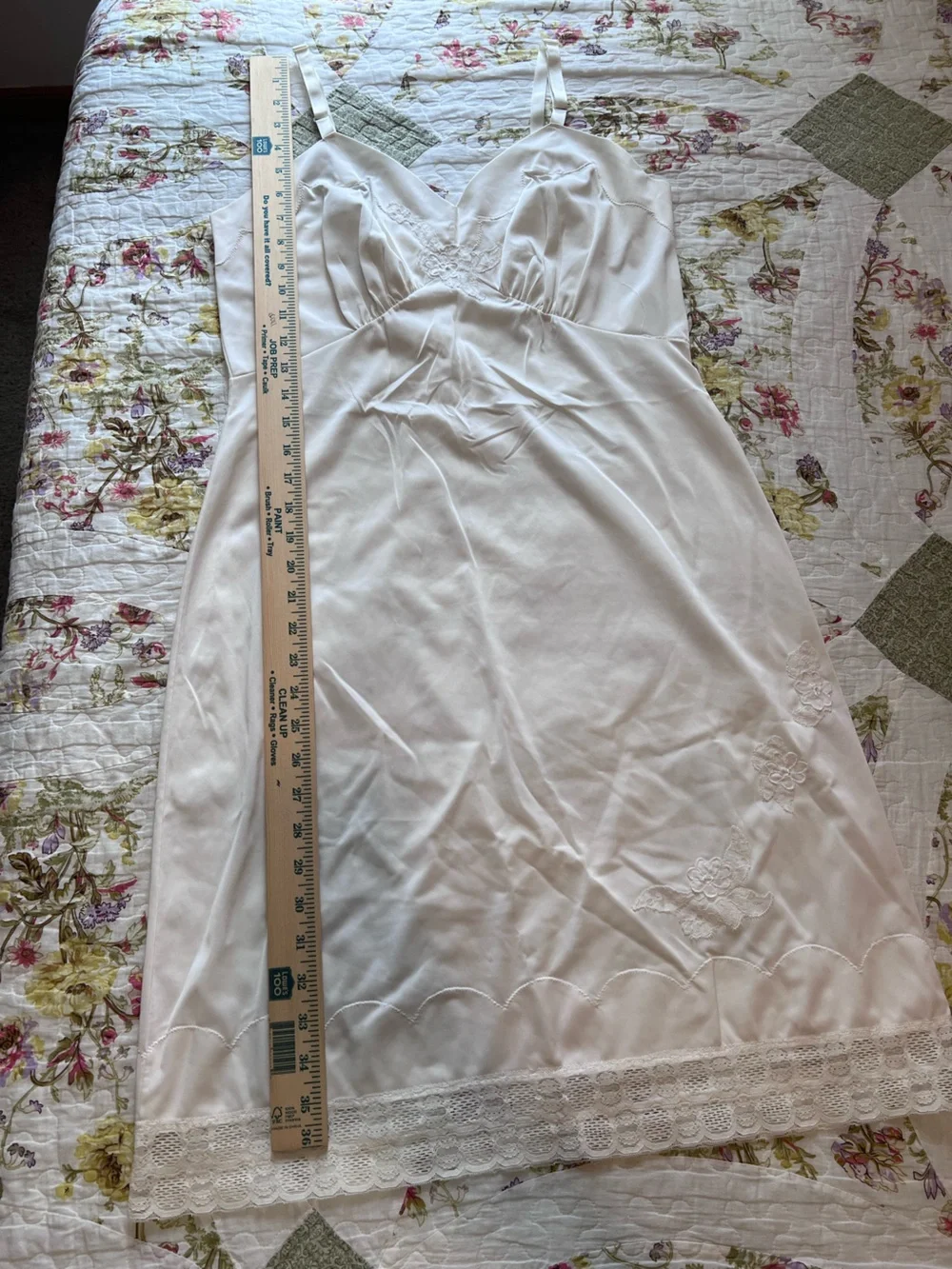 VTG Ivory White Full Slip Dress Floral Lace Embroidered Scallop Medium